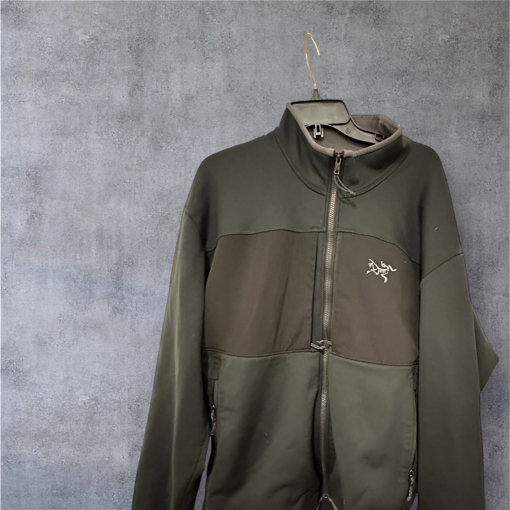 Arc'teryx Gray Full-Zip Jacket